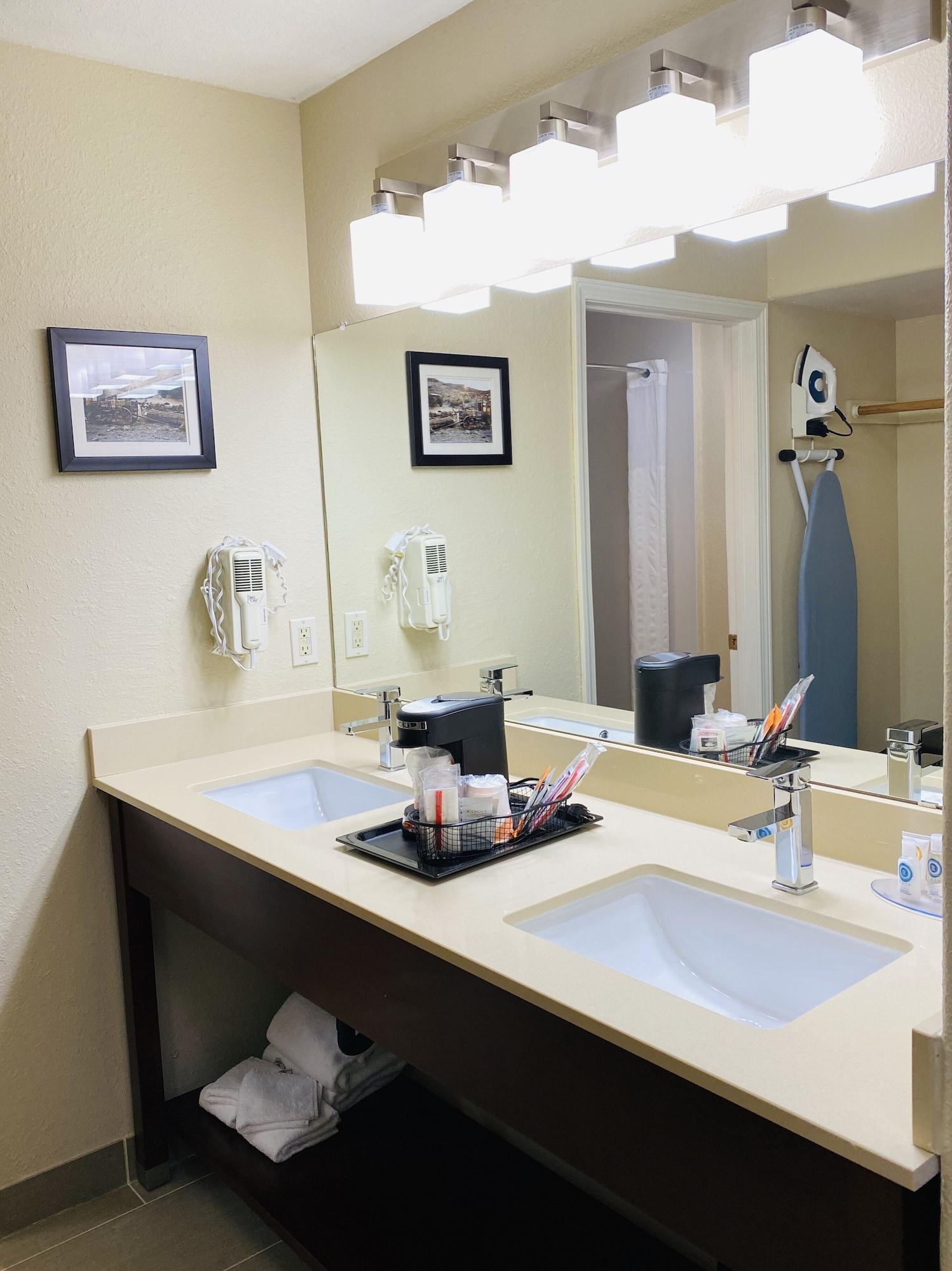 Hotel Comfort Inn&suites 3*