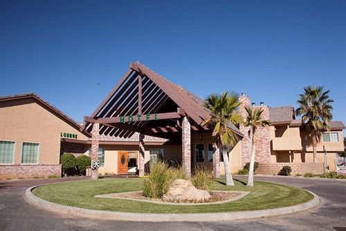Comfort Inn&suites 3*